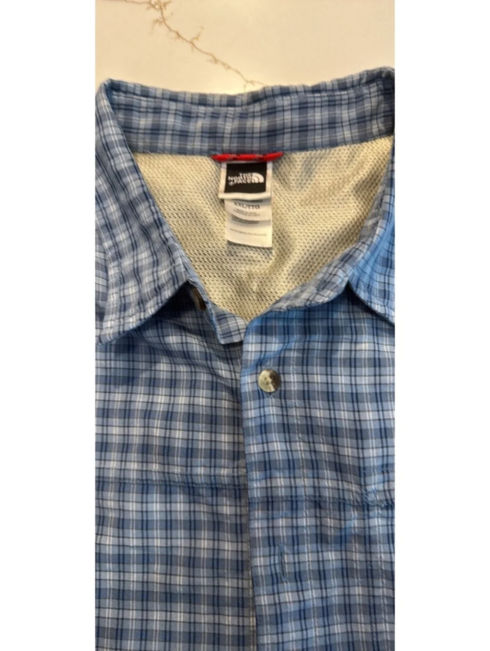 The North Face Man XXL Short Sleeve Plaid Button-Down Blue Shirt